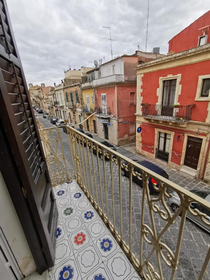 Apartmán Casa Al Teatro Noto Exteriér fotografie