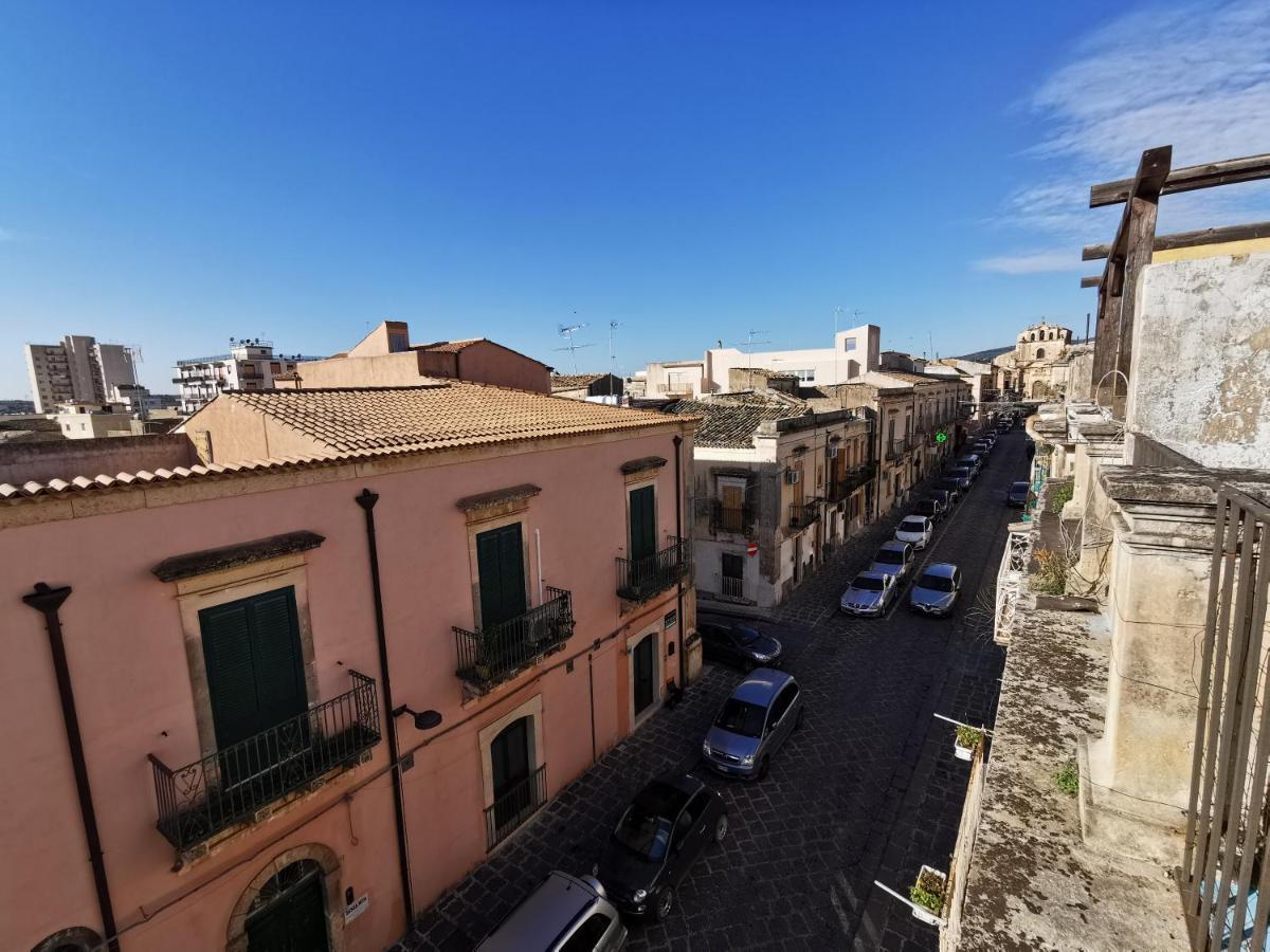 Apartmán Casa Al Teatro Noto Exteriér fotografie